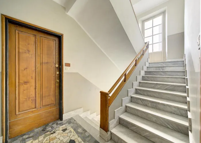 Carla 15 Minuti Dal Centro *