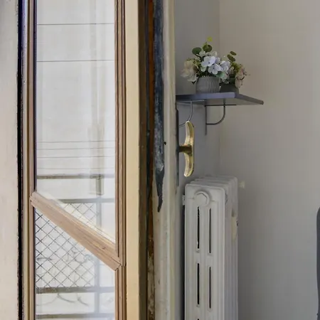 Carla 15 Minuti Dal Centro Turin